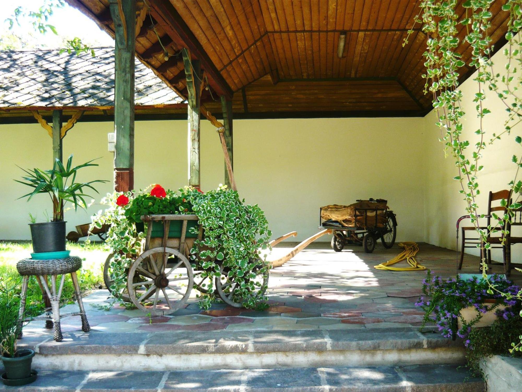 Gasthof Goldenes Lamm Vahrn Dış mekan fotoğraf