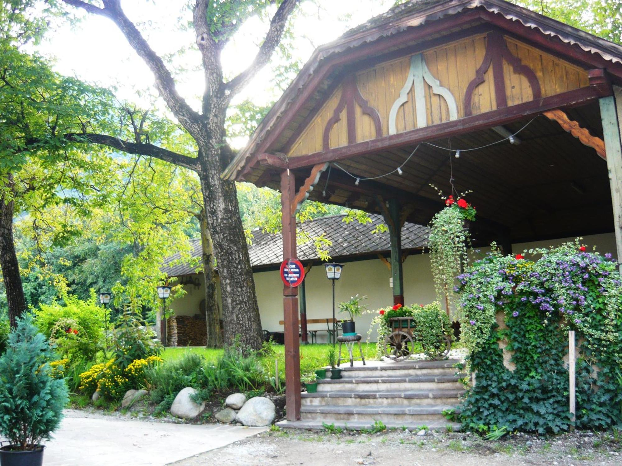 Gasthof Goldenes Lamm Vahrn Dış mekan fotoğraf