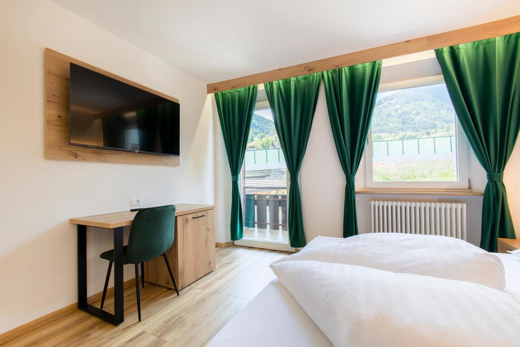 Gasthof Goldenes Lamm Vahrn Dış mekan fotoğraf